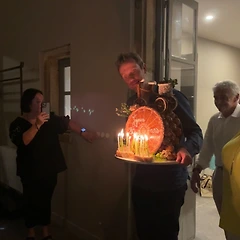 프랑스식 팔순잔치 재미있네 썸네일