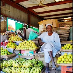2. 상점 주인 썸네일