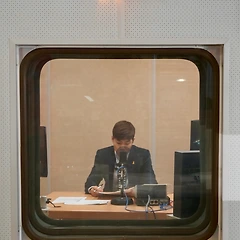 첫 방송은 사고 중 썸네일