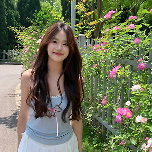 [胡馨尹/후신인] 작은 나비 후신인 웨이보