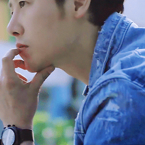 스케쳐스 GIF