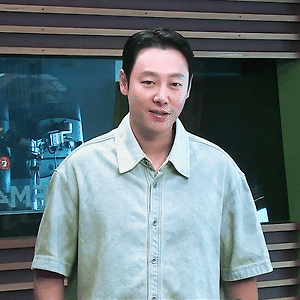 240909 정오의 희망곡 김동욱 GIF