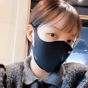 210113 트와이스타그램 인스타스토리 나연 움짤 - 1p