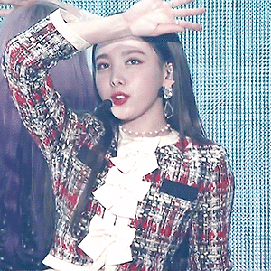 181128 AAA 나연 움짤 - 4p