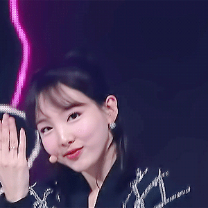 210131 서울가요대상 ICSM, MORE & MORE 나연 움짤 - 3p