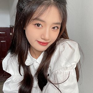 AKB48 TEAM SH 胡馨尹 후신인 웨이보