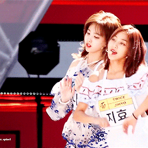 180908 DMC 페스티벌 DTNA 리허설(vid cr.spinel) 나연 움짤 - 1p