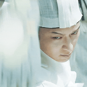 군도 조윤 gif 48