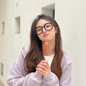 AKB48 TEAM SH 胡馨尹 후신인 웨이보