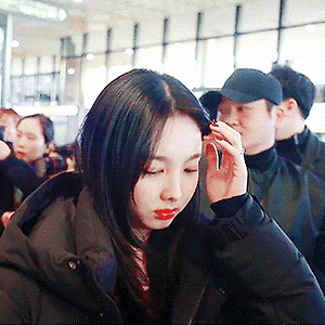 181220 GMP 출국 나연 움짤 - 5p