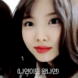210413 TW-LOG with SECRET FRIEND 나연 움짤 - 2p