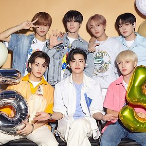 무사히 잘 도착 한 와돈위 굿즈들 과 며칠 지난 드림이들 5주년 이야기😎