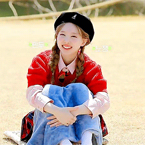 220520 TIME TO TWICE Spring Picnic EP.02 나연 움짤 - 7p