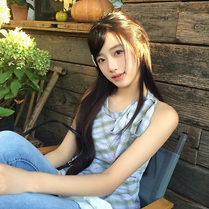 [胡馨尹/후신인] 후신인 샤오홍슈