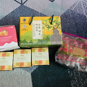 얼렁뚱땅 나의 일기 시작할게요~4(부제 : 정말 안 싸돌아다니는데 어카지 쓸 얘기가 별로 없네...)