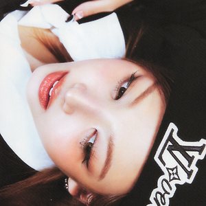 NAYEON 2ND MINI ALBUM <NA> - A VER. 스캔