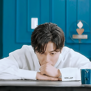 [ 그녀의 사생활 ] E05 라이언 골드 움짤 2