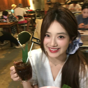 [胡馨尹/후신인] 후신인 샤오홍슈