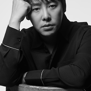 영진위 김동욱 고화질 3pics