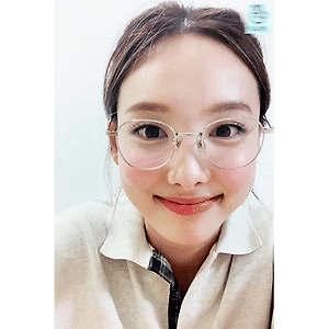 200921 🙄 V  LIVE 나연 움짤- 5p