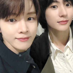 성찬영 일본 팬미팅 포카 & 성찬 앤톤 허그 포카 SCAN