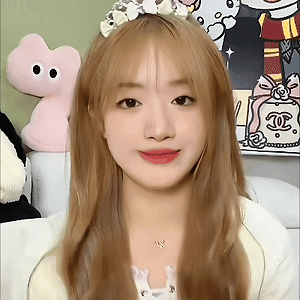 [胡馨尹/후신인] 231218 생일기념 도우인 라이브 움짤