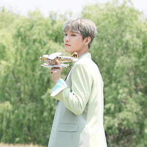 Hello Stranger! 첫 자켓 촬영 현장
