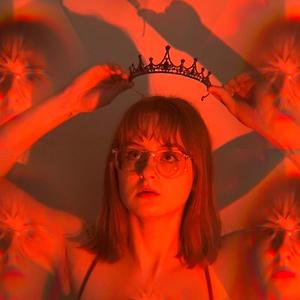 PEGGY - FLIGHT RISK