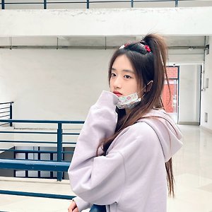 AKB48 TEAM SH 胡馨尹 후신인 웨이보