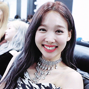 191101 TWICE TV "Feel Special" Comeback Week #1 나연 움짤 - 1p