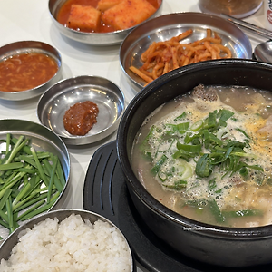 [서울/강남구] 청담동순도리 신사점 - 깔끔한 24시간 순대국밥집