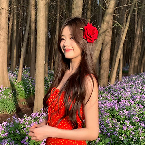 [胡馨尹/후신인] 작은 나비 후신인 웨이보