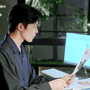 [ 그녀의 사생활 ] E05 라이언 골드 움짤 3
