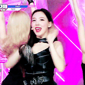 190501 쇼챔피언 FANCY, 1위 나연 움짤 - 9p