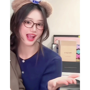 [胡馨尹/후신인] 张妍zyan 도우인 캡쳐