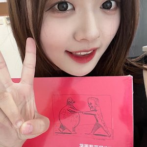 AKB48 Team SH 彭露萱 펑루쉬엔 웨이보