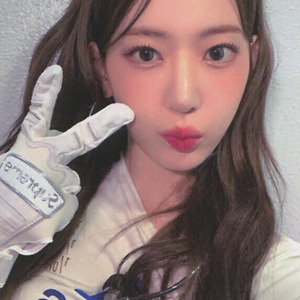 ANTIFRAGILE — KTOWN4U POP UP lucky draw photocard