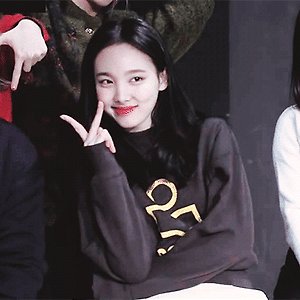 190315 TWICE TV "원스와 가족사진 찍기"  나연 움짤 - 12p