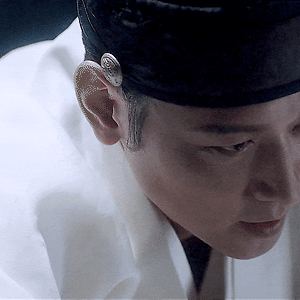 군도 조윤 gif 28