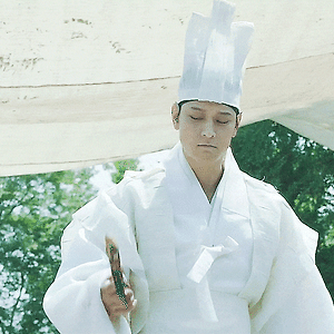 군도 조윤 gif 49