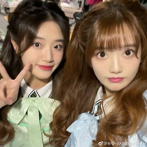 AKB48 TEAM SH 胡馨尹 후신인 맴버들 웨이보