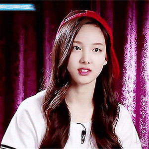 150505 SIXTEEN E01 나연 움짤 - 7p