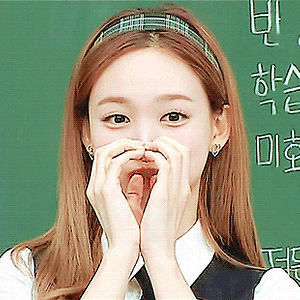 191123 아는형님 예고 나연 움짤 - 1p