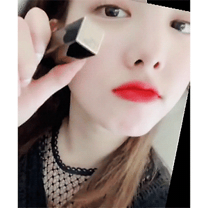 190518 트와이스타그램 나연 움짤 - 1p