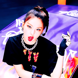 ITZY Voltage MV 예지