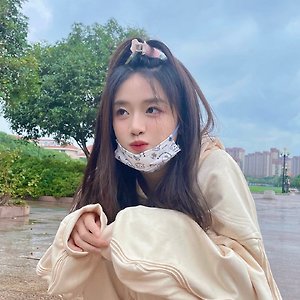 AKB48 Team SH 胡馨尹 후신인 웨이보