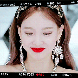 191005 TWICE "Feel Special" M/V Monitoring Clip #1 나연 움짤 - 1p