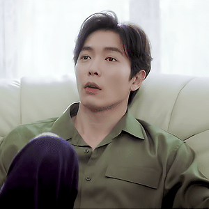 [ 그녀의 사생활 ] E01 라이언 골드 움짤 2