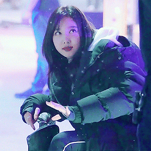 181207 빈폴스포츠 18 F/W DOWN Campaign 메이킹 나연 움짤 - 5p