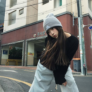 [胡馨尹/후신인] 작은 나비 후신인 웨이보